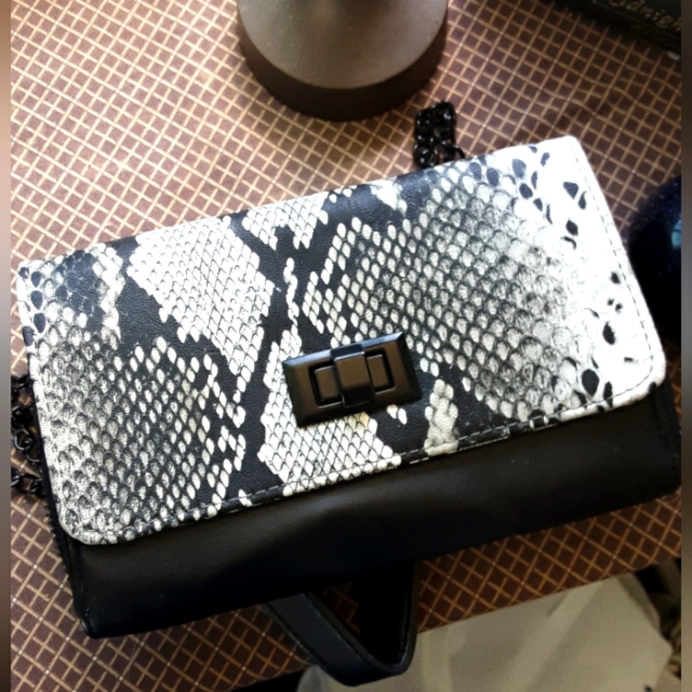 wallet purse in faux snake w/ chain strap.